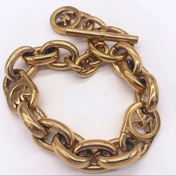 Michael Kors Rose Gold Link Toggle Bracelet - Picture 2 of 5